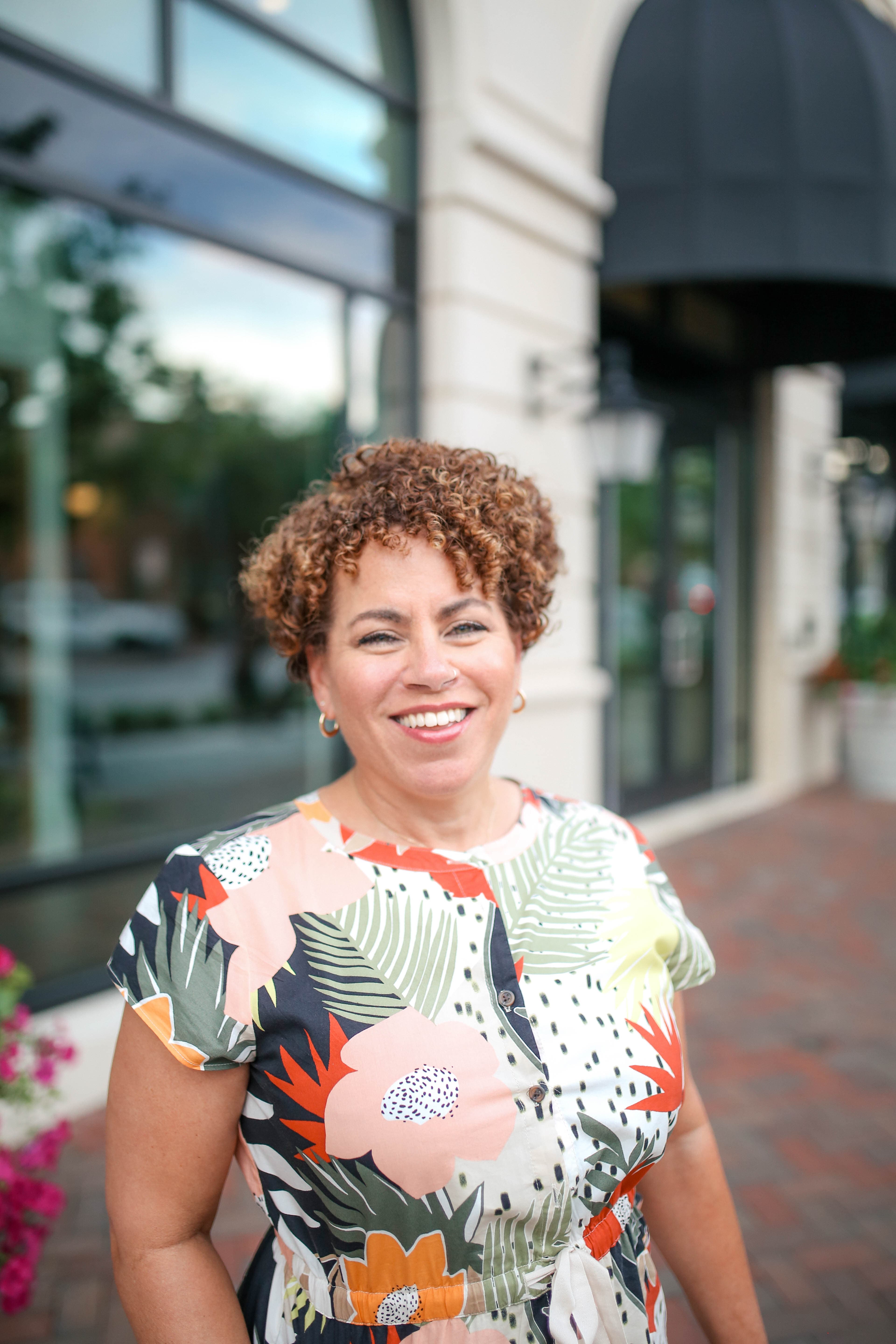 Jennifer Walker, LCSW, smiling, anxiety and burnout therapist for women in Atlanta, Georgia